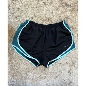 Nike Women’s Dri-Fit Tempo Running Shorts